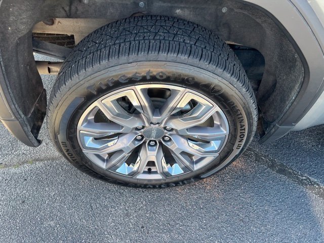 Used 2024 GMC Sierra 1500 Denali AWD/4WD image 14