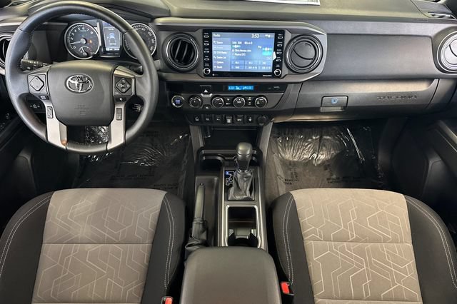 Certified 2023 Toyota Tacoma TRD Off-Road w/ Technology Package AWD/4WD image 17