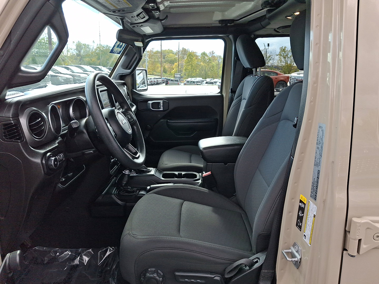 Used 2022 Jeep Wrangler Unlimited Sport image 13