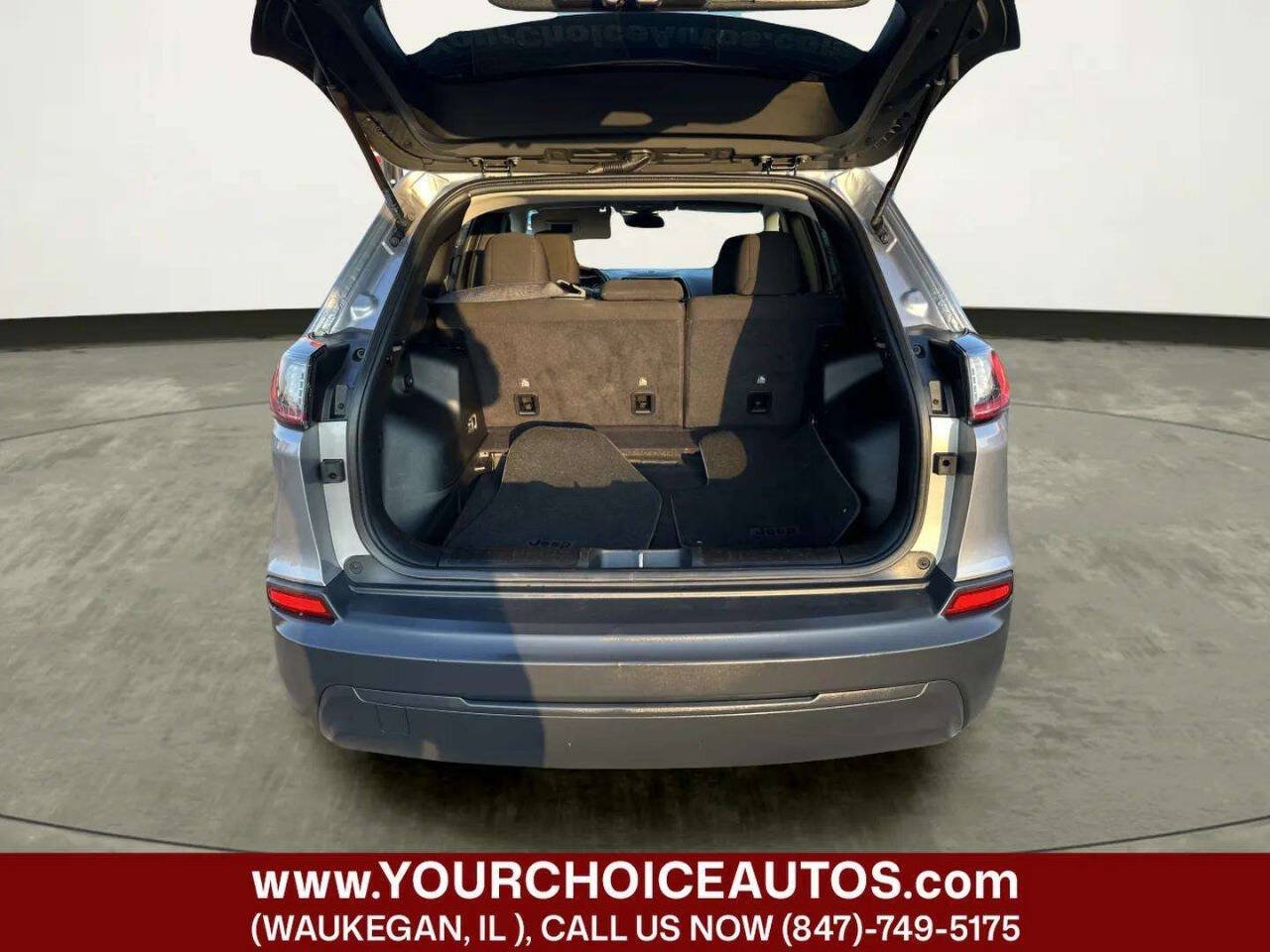 Used 2020 Jeep Cherokee Latitude FWD image 15
