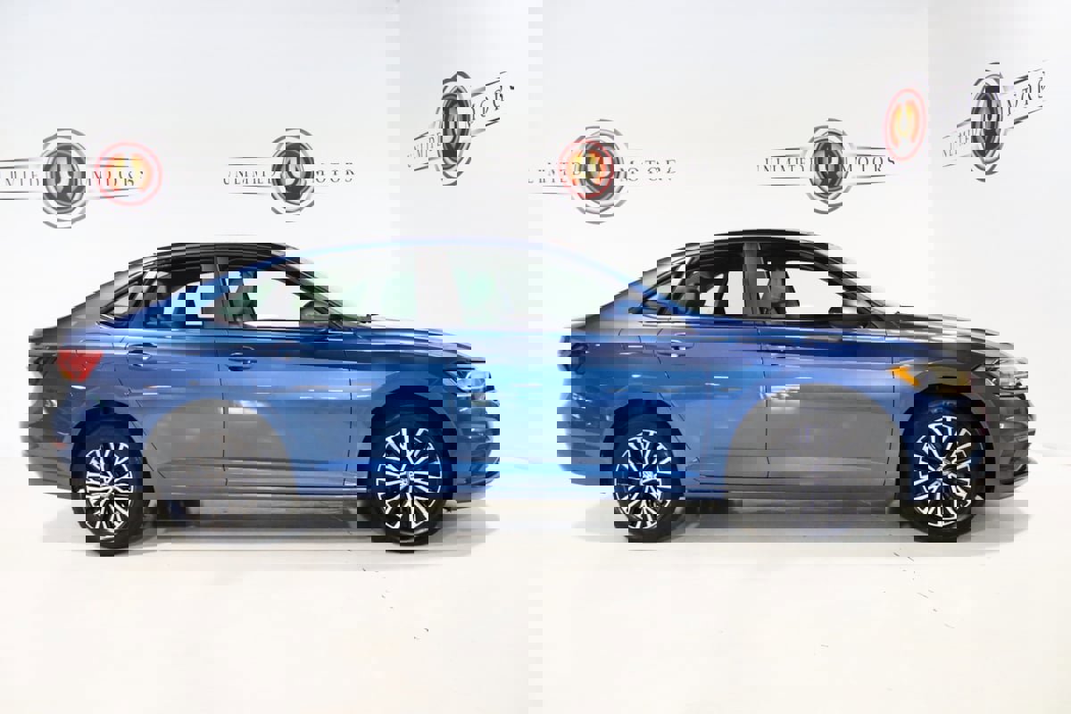 Used 2019 Volkswagen Jetta SE w/ Cold Weather Package image 25