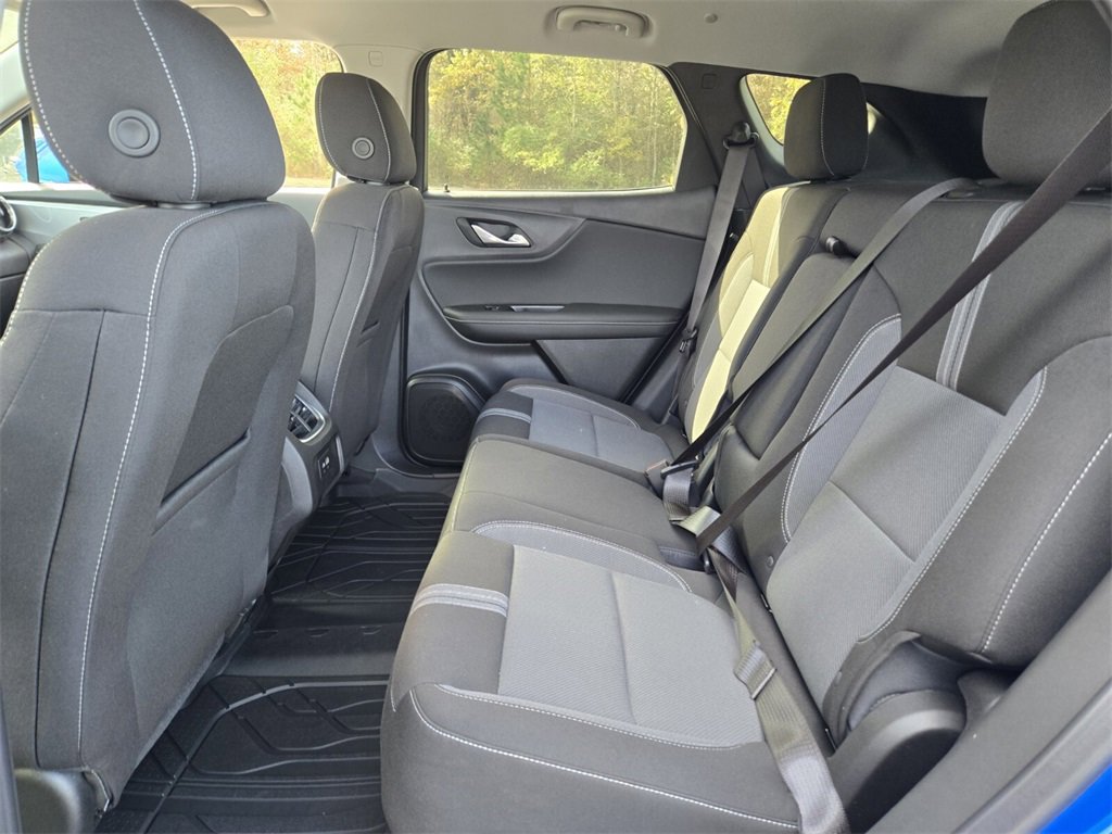 New 2025 Chevrolet Blazer LT image 9
