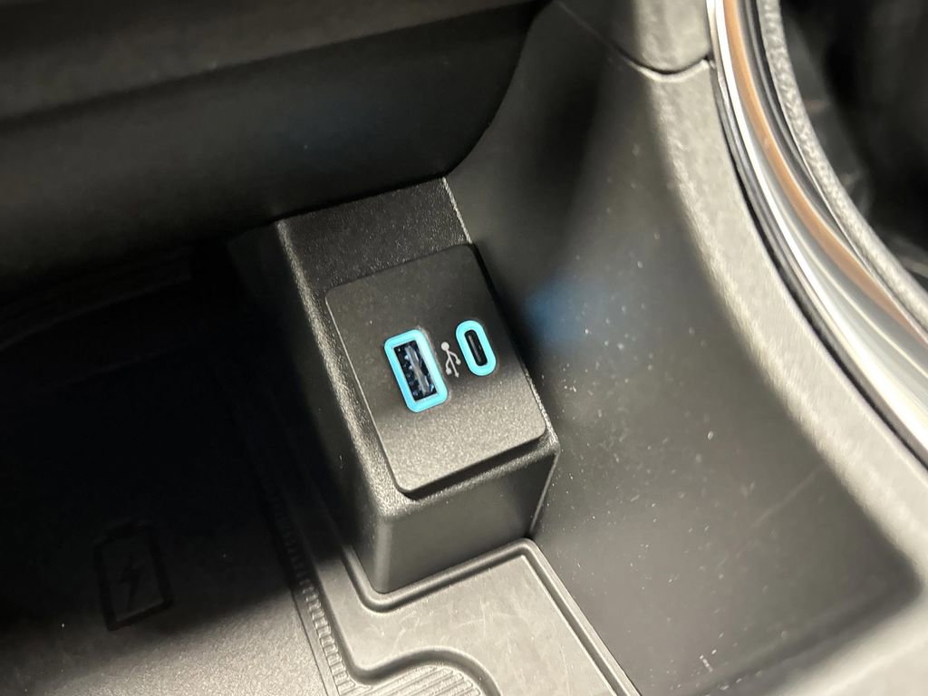 Used 2024 Ford Edge Titanium w/ Titanium Elite Package image 25