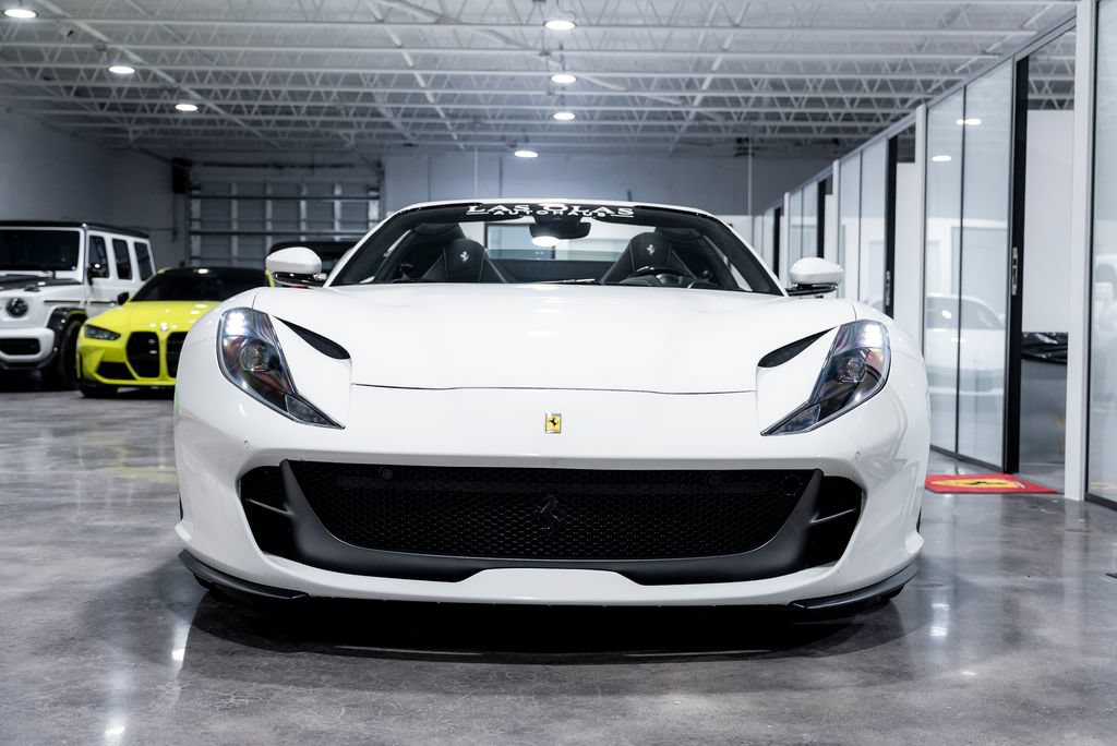 Used 2023 Ferrari 812 GTS RWD image 24