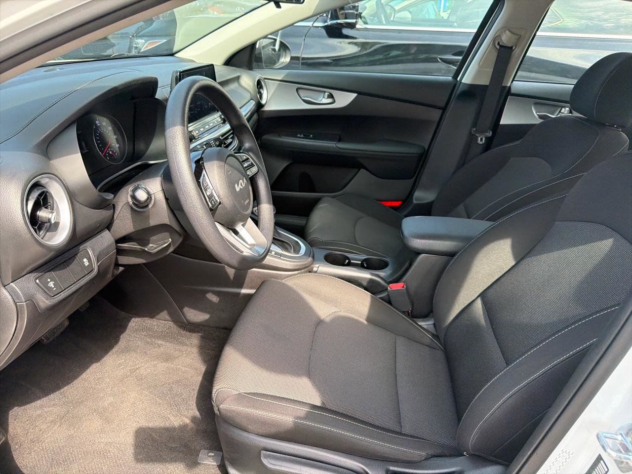 Used 2023 Kia Forte LXS FWD image 18
