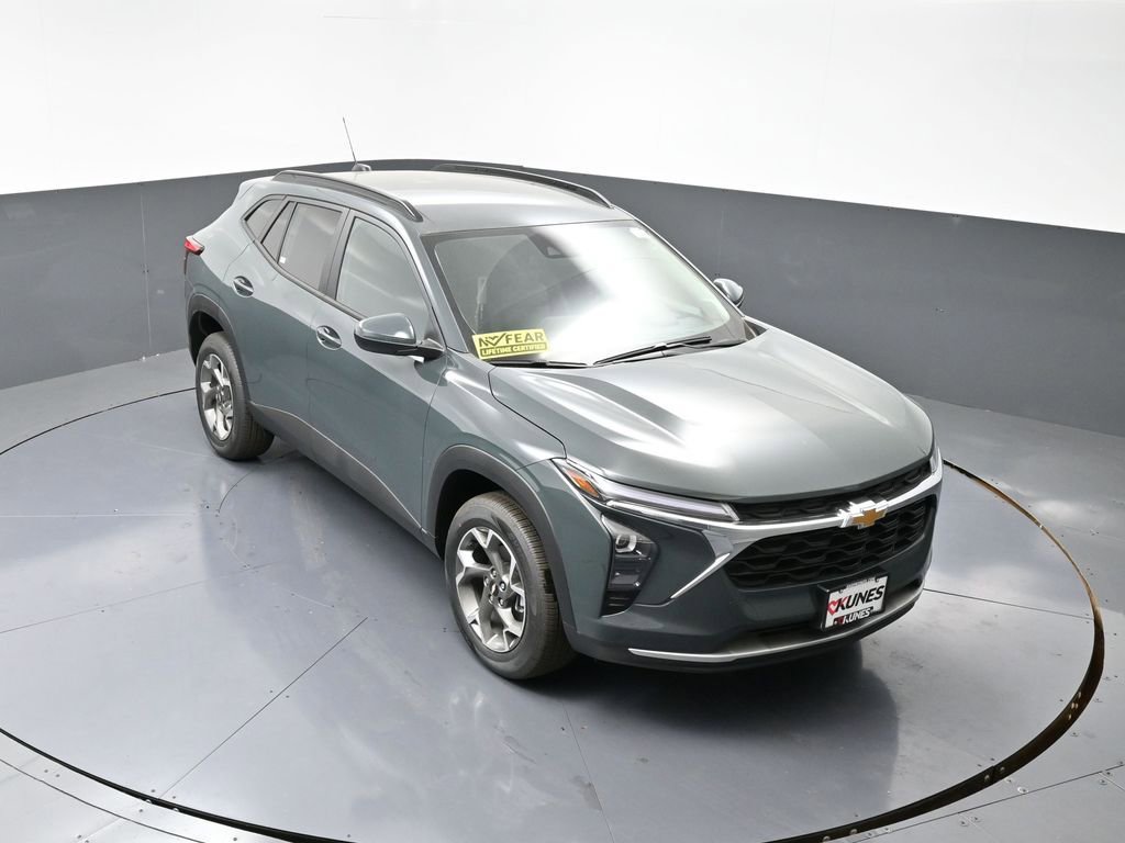New 2025 Chevrolet Trax LT w/ Driver Confidence Package image 35