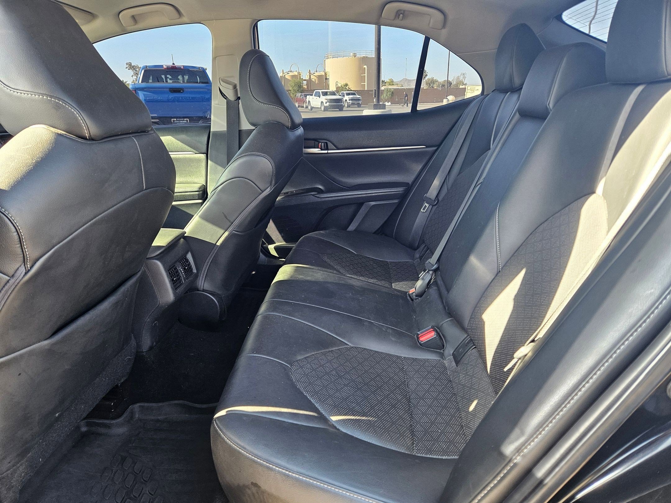 Used 2022 Toyota Camry XSE FWD image 23