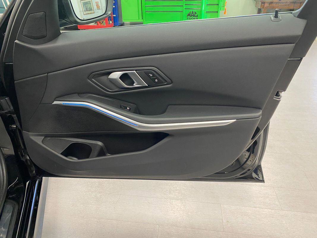 Used 2025 BMW 330i xDrive Sedan image 22