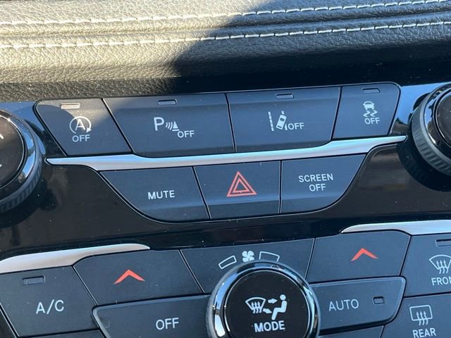 Used 2021 Chrysler Pacifica Limited image 46