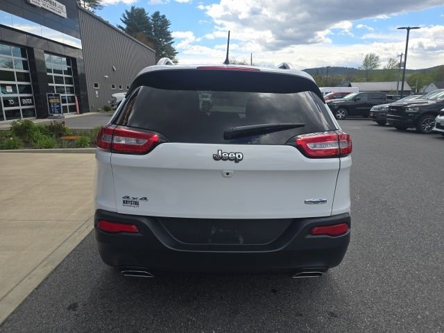 Certified 2016 Jeep Cherokee Latitude AWD/4WD image 5