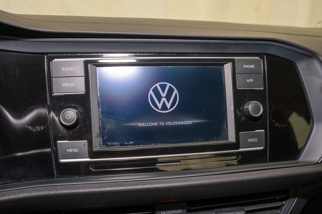 Used 2024 Volkswagen Jetta SE image 12