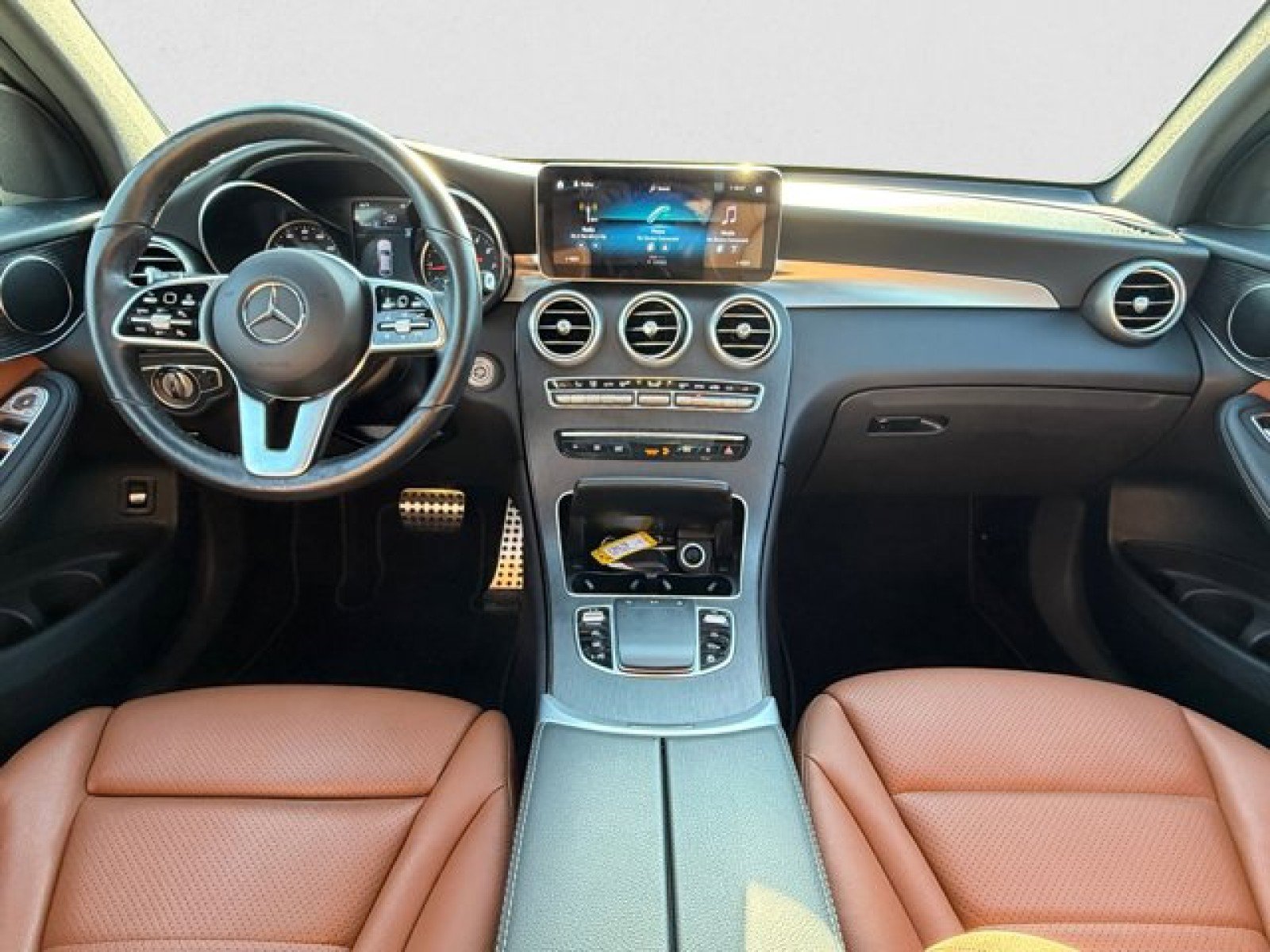 Used 2021 Mercedes-Benz GLC 300 4MATIC Coupe image 13