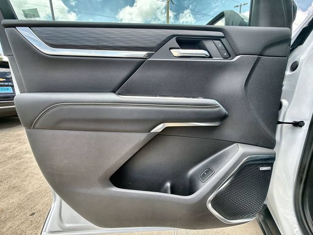 Certified 2026 GMC Acadia Elevation w/ Elevation Premium Package FWD image 21