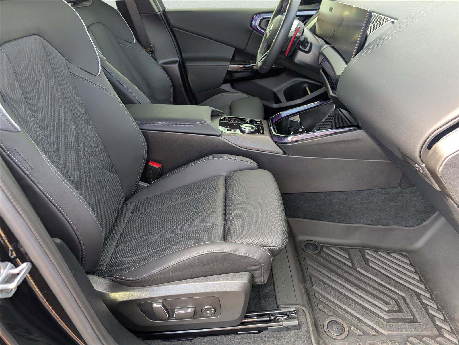 Used 2025 BMW X3 M50 image 37