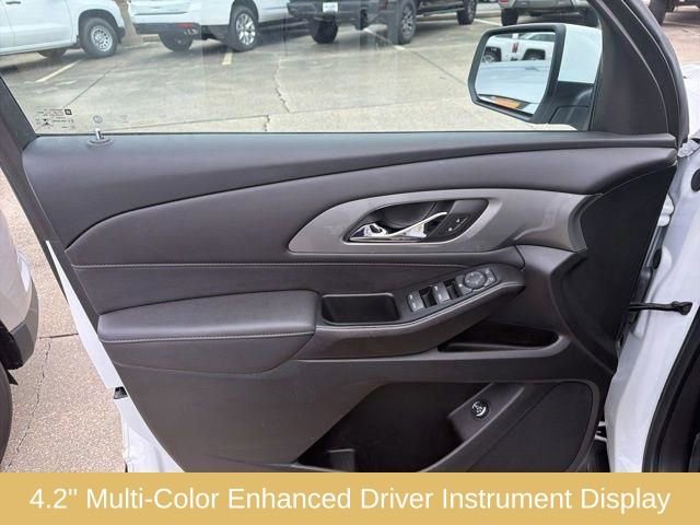 Used 2023 Chevrolet Traverse LT image 21