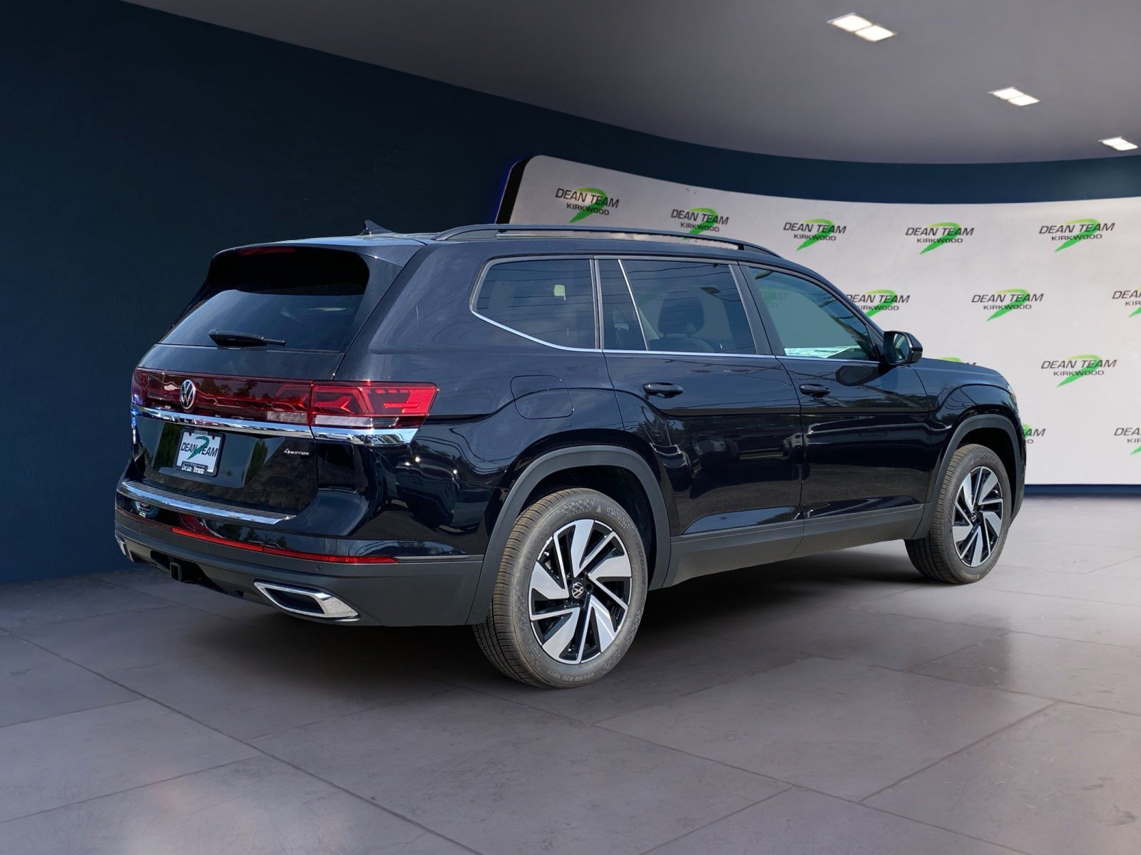 New 2026 Volkswagen Atlas SE image 3
