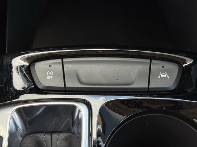 Certified 2025 Chevrolet Trax ACTIV FWD image 22