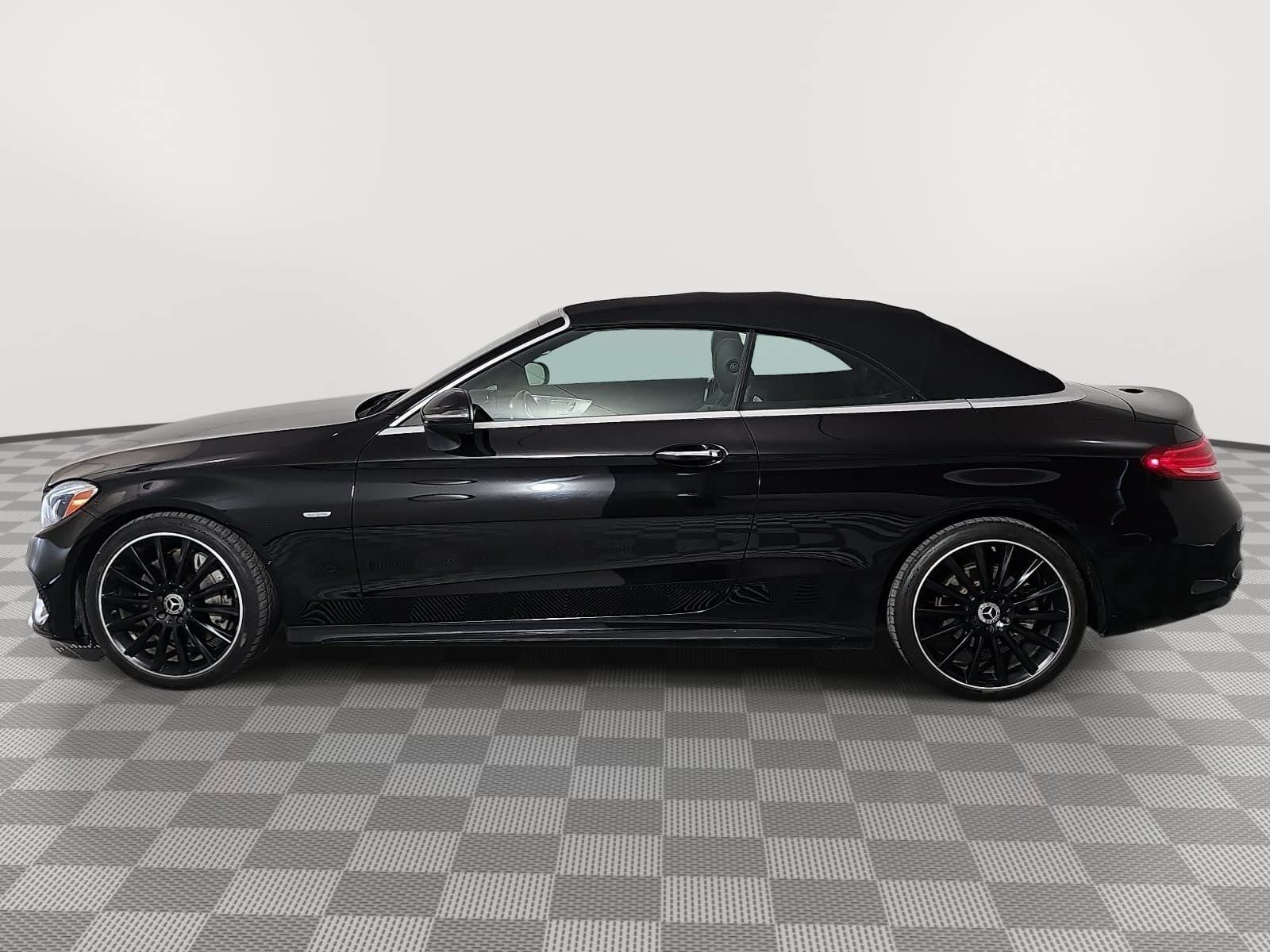 Used 2018 Mercedes-Benz C 300 Cabriolet image 5