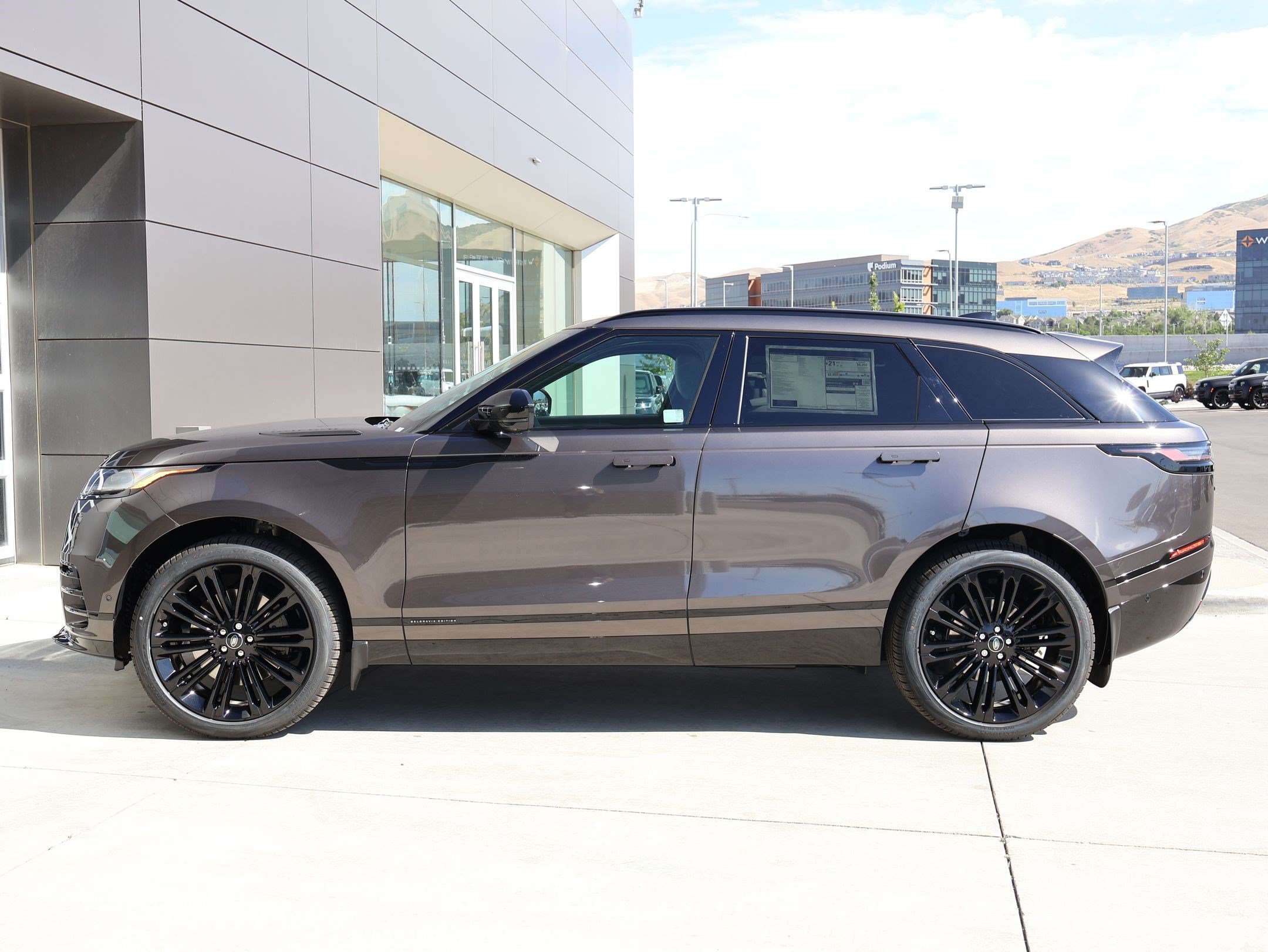 New 2026 Land Rover Range Rover Velar Belgravia AWD/4WD image 9