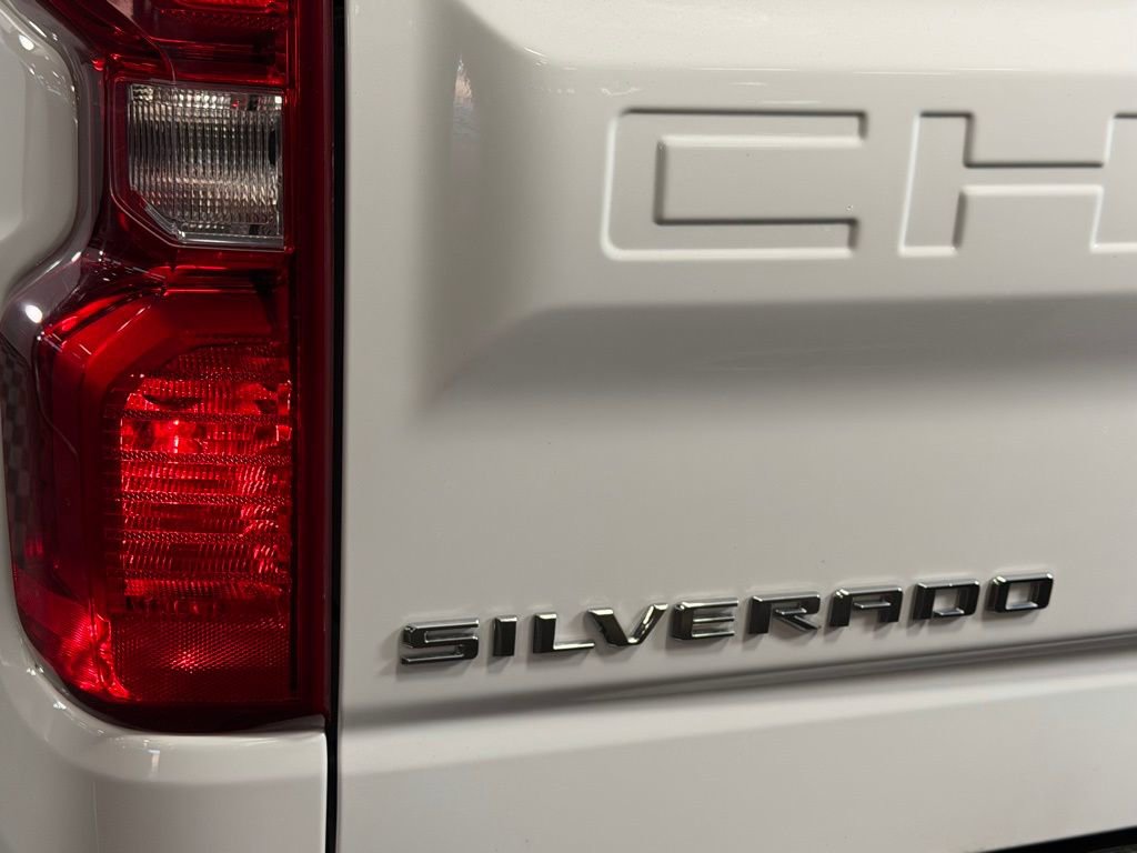 Used 2024 Chevrolet Silverado 1500 LT w/ Z71 Off-Road Package image 22