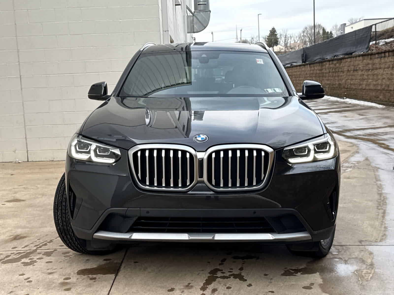 Certified 2022 BMW X3 xDrive30i w/ Convenience Package w/ZPA image 2