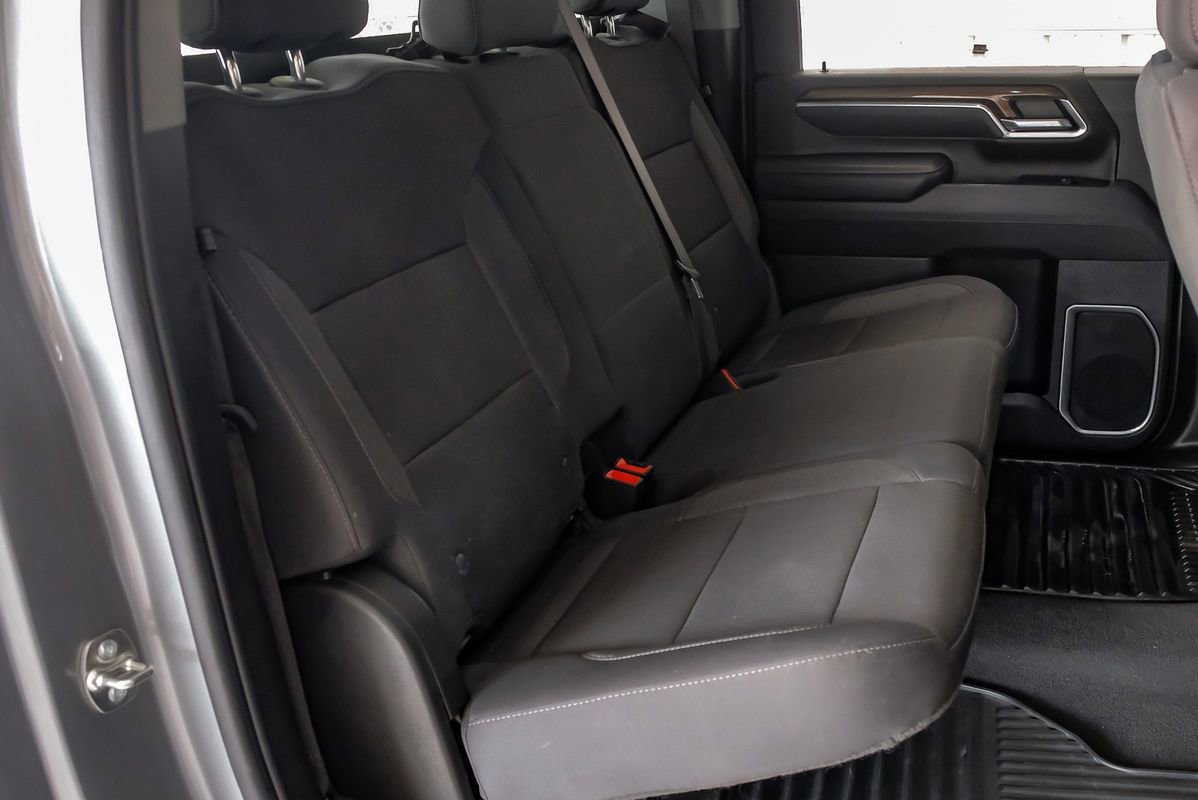 Used 2025 Chevrolet Silverado 2500 LT w/ Convenience Package image 34