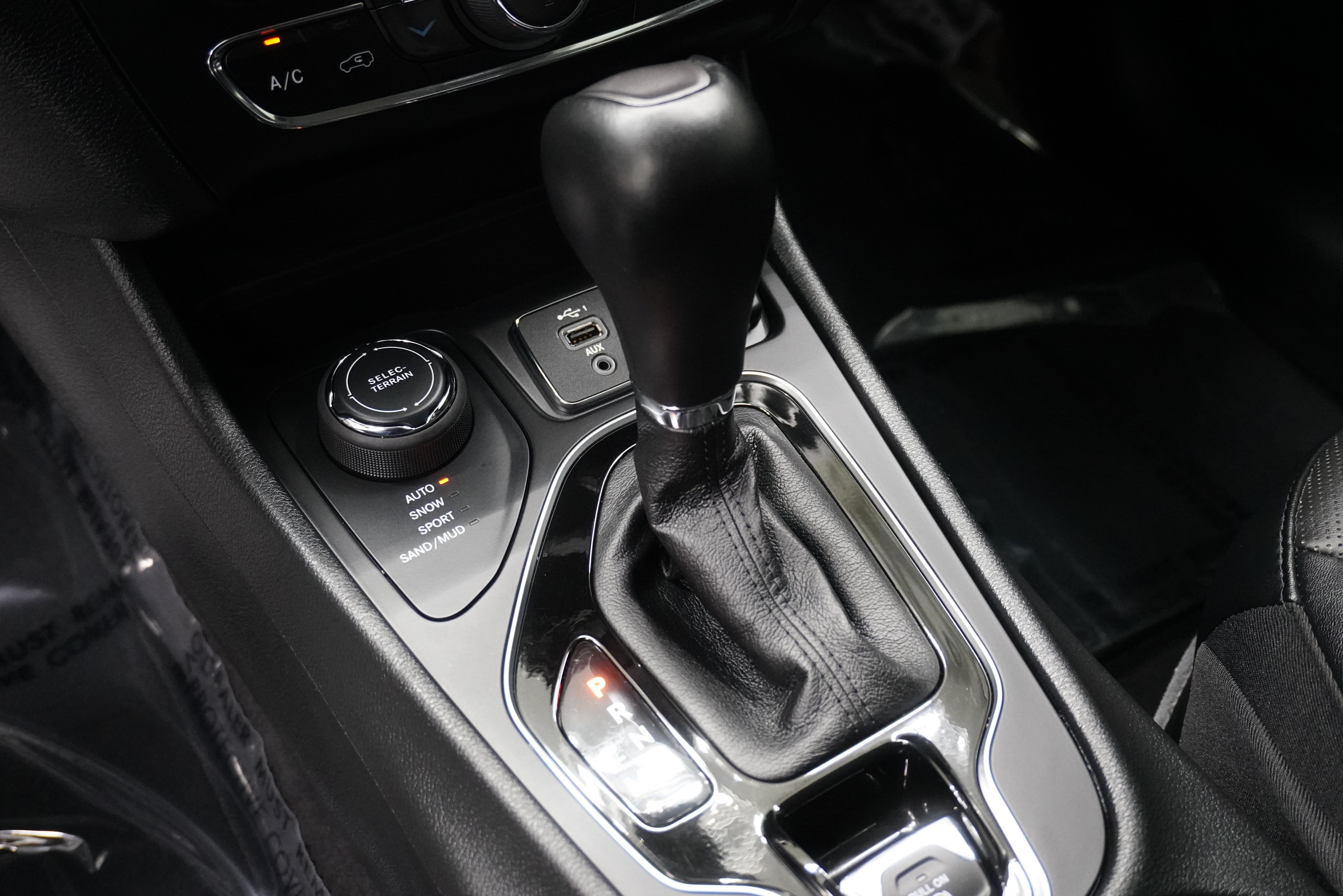 Used 2023 Jeep Cherokee Altitude Lux w/ Lux Elite Package AWD/4WD image 25