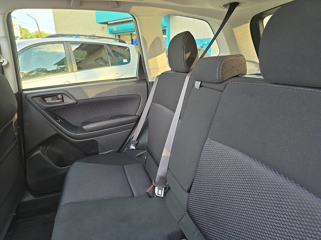 Used 2017 Subaru Forester 2.5i Premium image 19