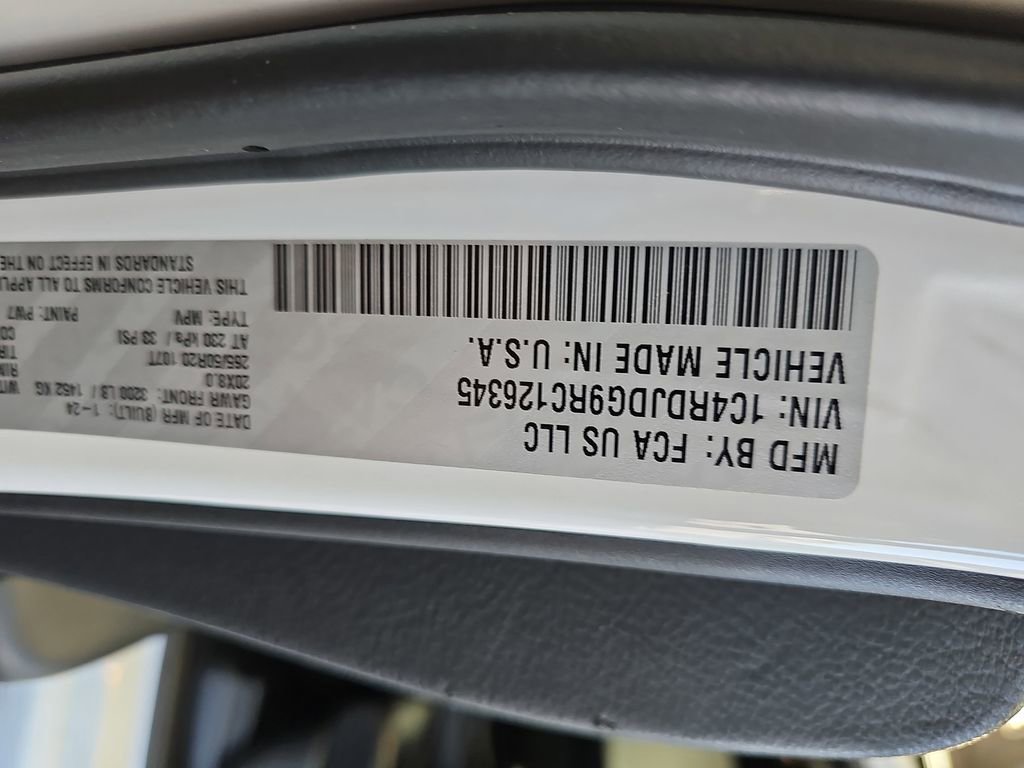 Used 2024 Dodge Durango GT AWD/4WD image 36