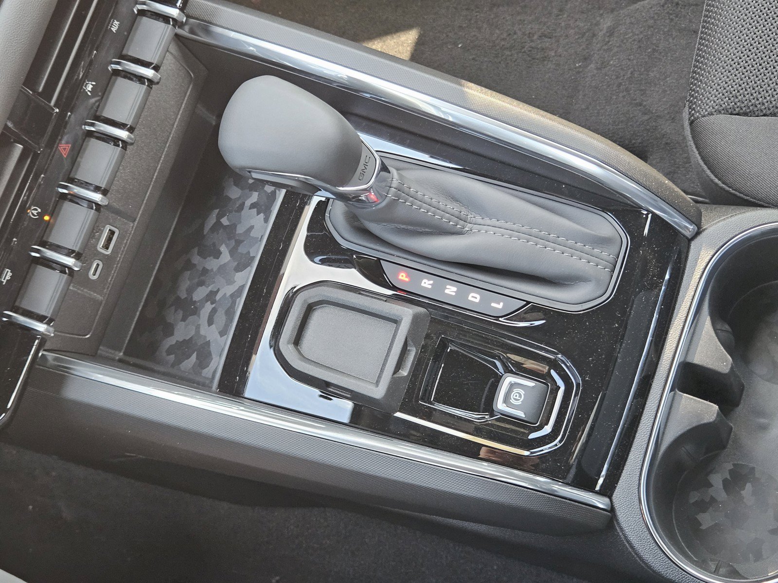 New 2026 GMC Canyon Elevation w/ Convenience Package RWD image 15