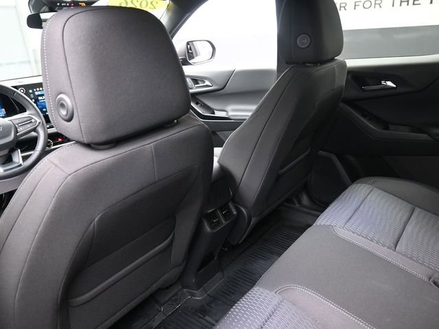 Used 2026 Chevrolet Equinox LT image 23