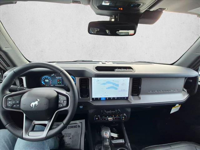 New 2026 Ford Bronco Outer Banks AWD/4WD image 15