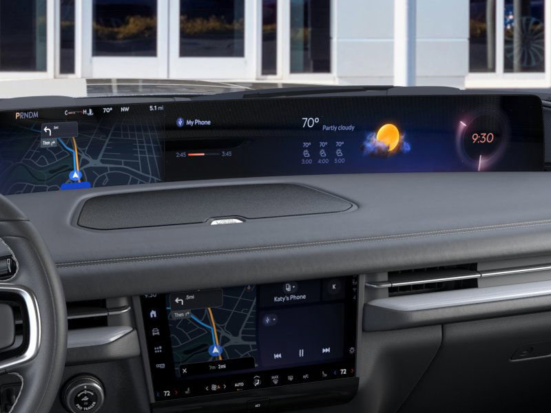 New 2026 Lincoln Navigator Premiere AWD/4WD image 14