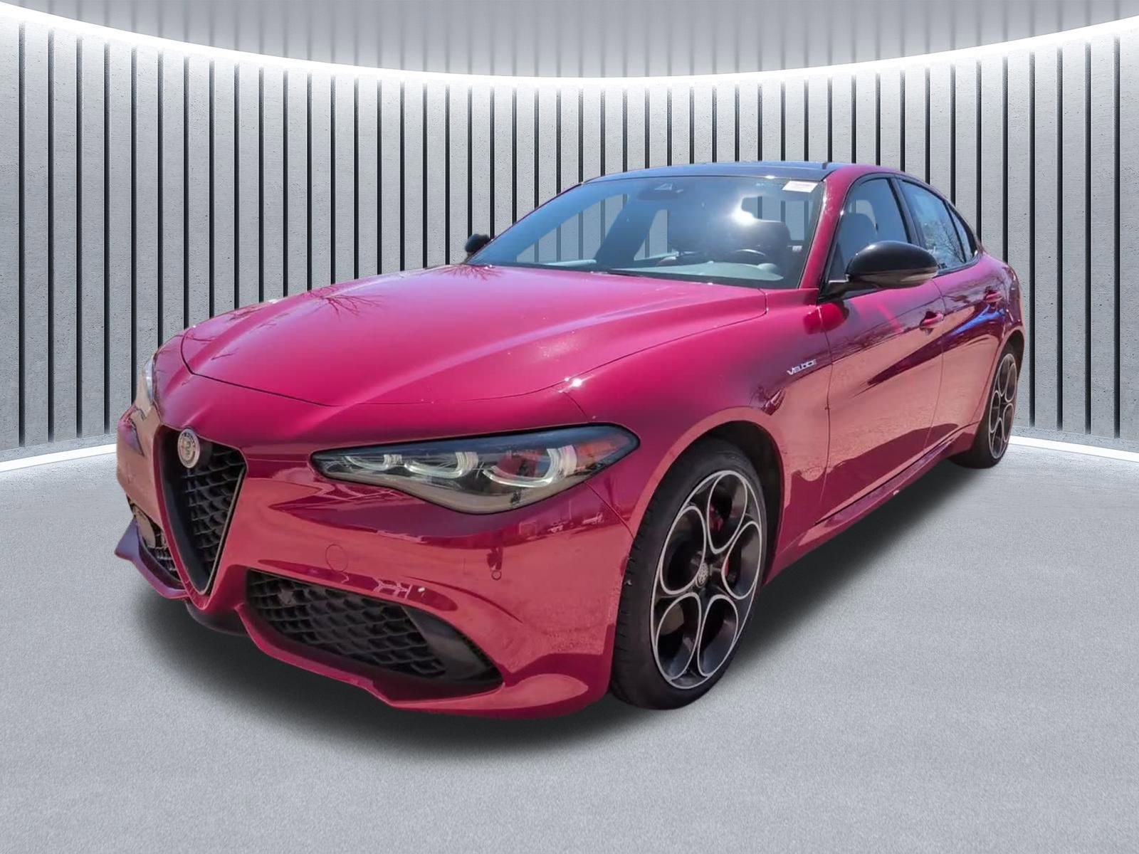 Used 2024 Alfa Romeo Giulia Veloce image 20