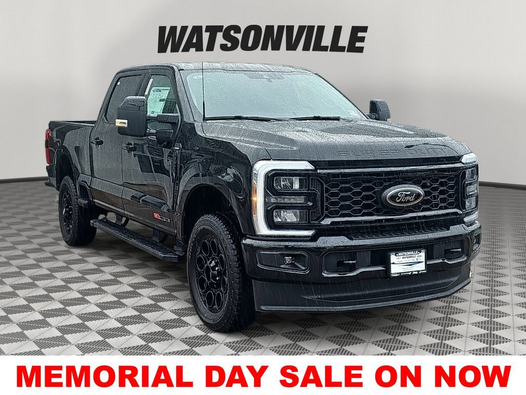 New 2026 Ford F250 Lariat w/ Black Appearance Package