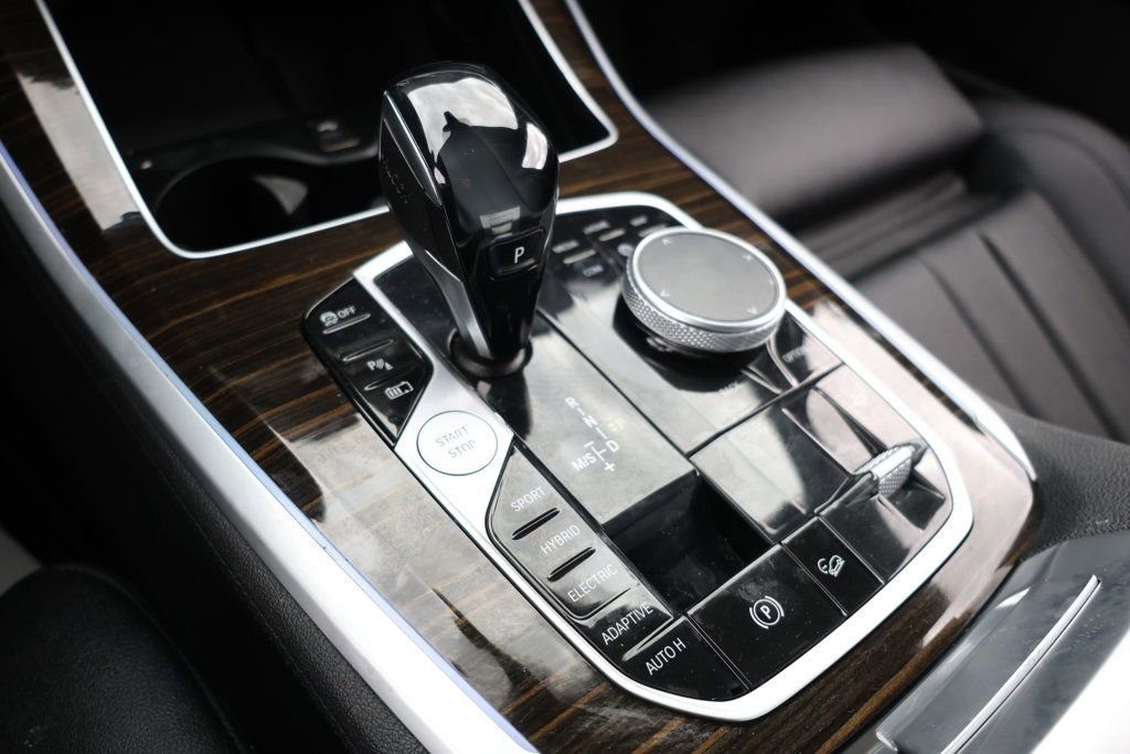 Used 2021 BMW X5 xDrive45e w/ Convenience Package image 16