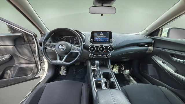 Used 2025 Nissan Sentra SV w/ All-Weather Package FWD image 16