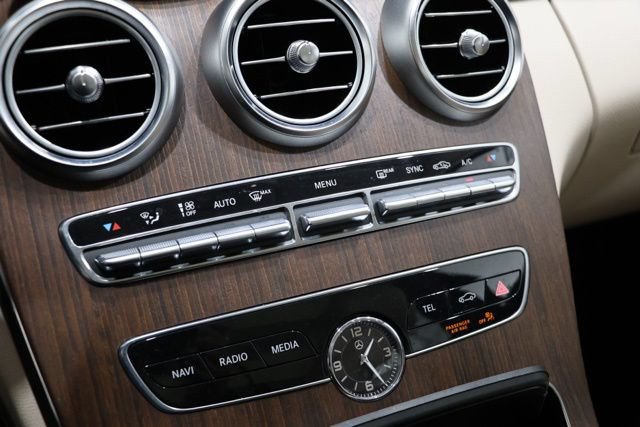 Used 2020 Mercedes-Benz C 300 4MATIC Sedan image 27