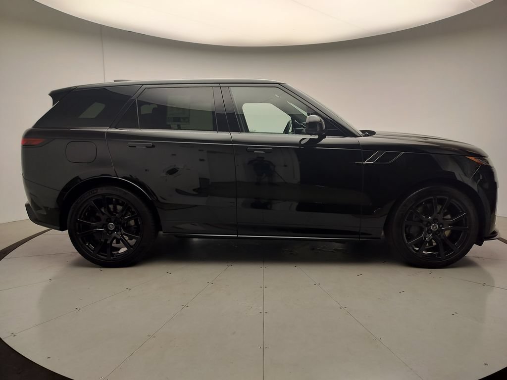 Used 2024 Land Rover Range Rover Sport AWD/4WD image 25