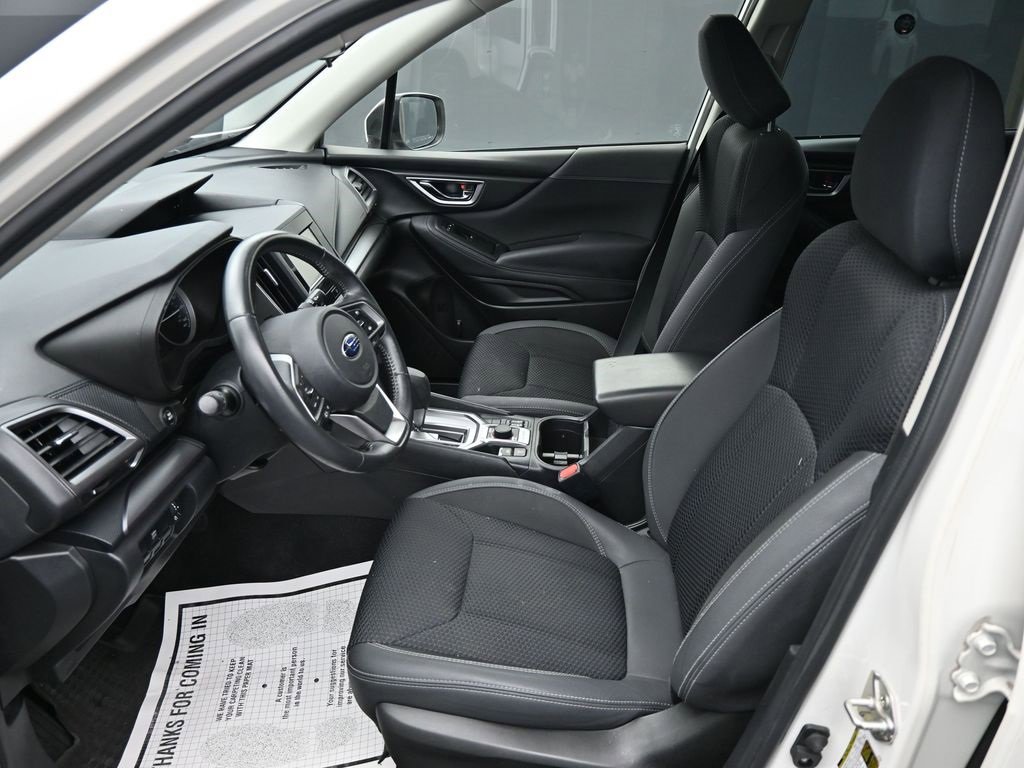 Used 2021 Subaru Forester Premium image 11