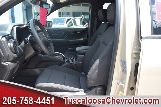 Used 2024 Chevrolet Colorado Trail Boss w/ Advanced Trailering Package AWD/4WD image 18