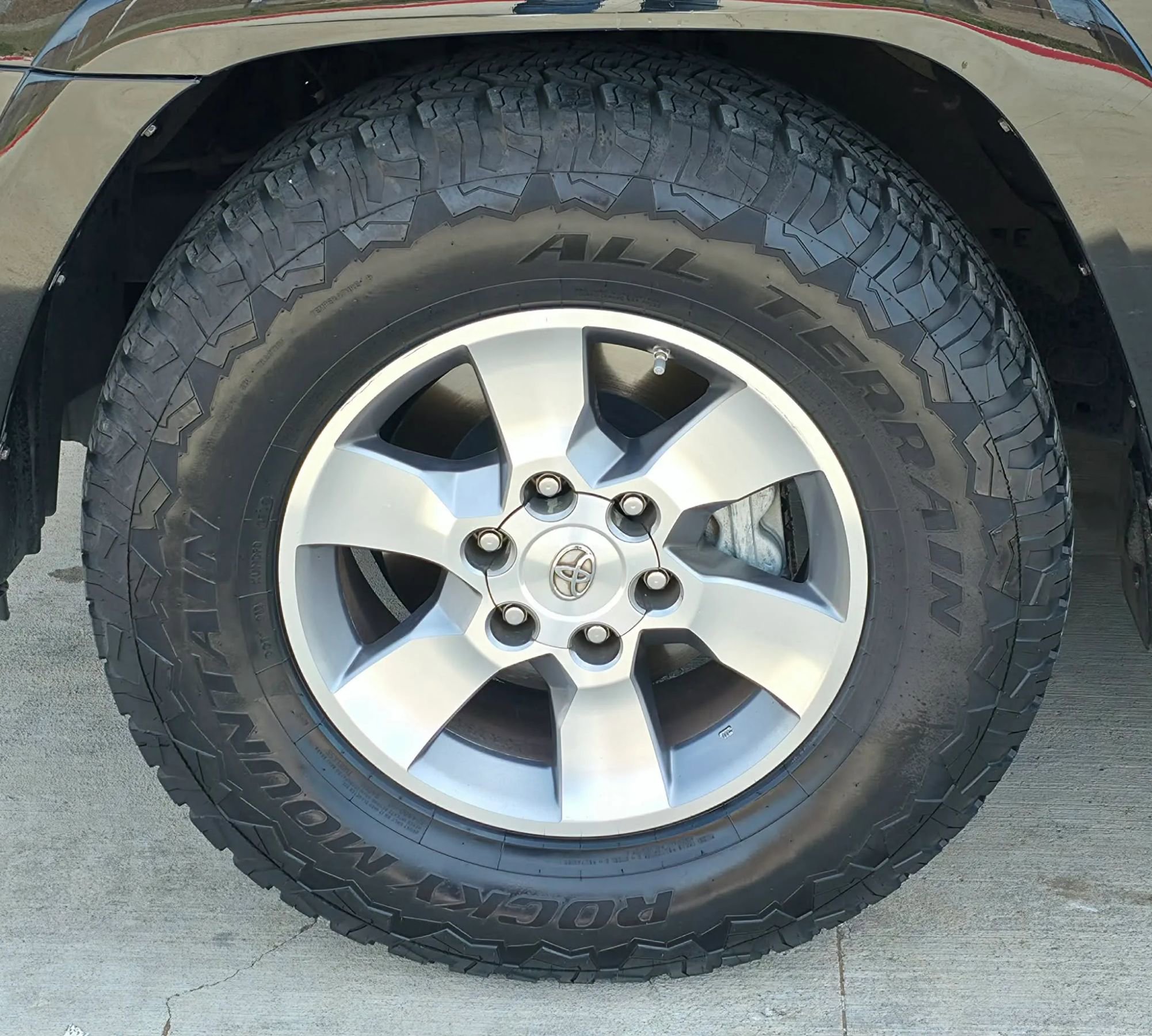 Used 2012 Toyota 4Runner SR5 image 25