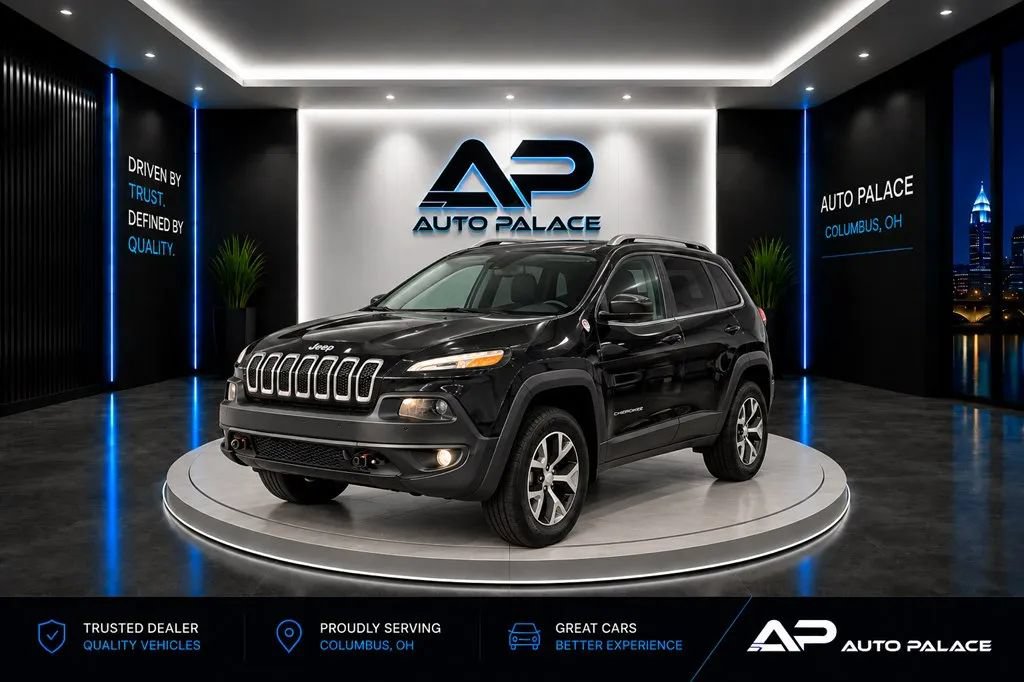 Used 2018 Jeep Cherokee Trailhawk w/ Quick Order Package 27L AWD/4WD image 1