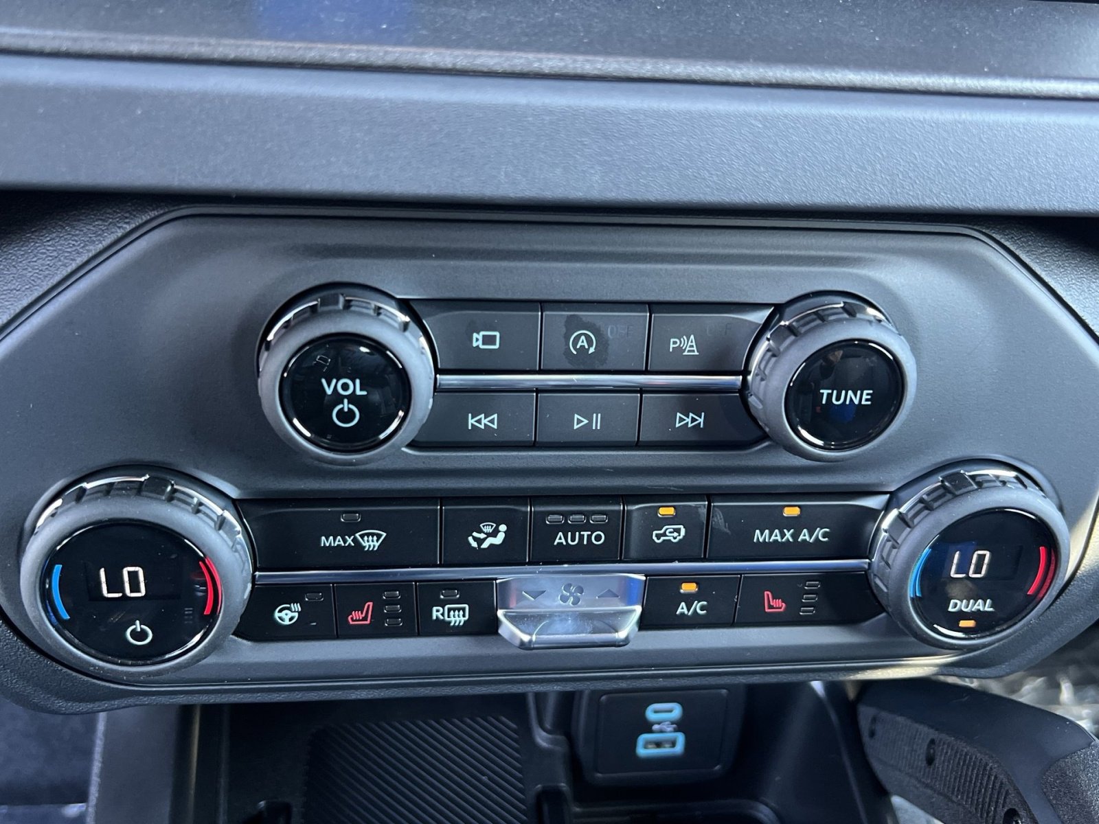 New 2025 Ford Bronco Raptor image 21