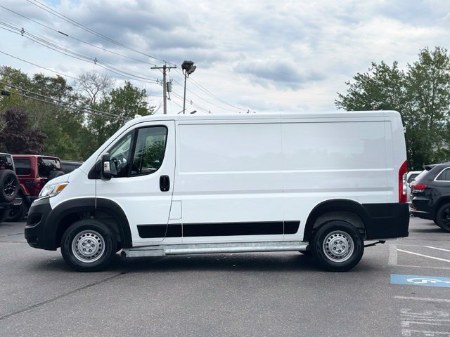 Used 2025 RAM ProMaster 2500 w/ U-Haul Equipment Group FWD image 4