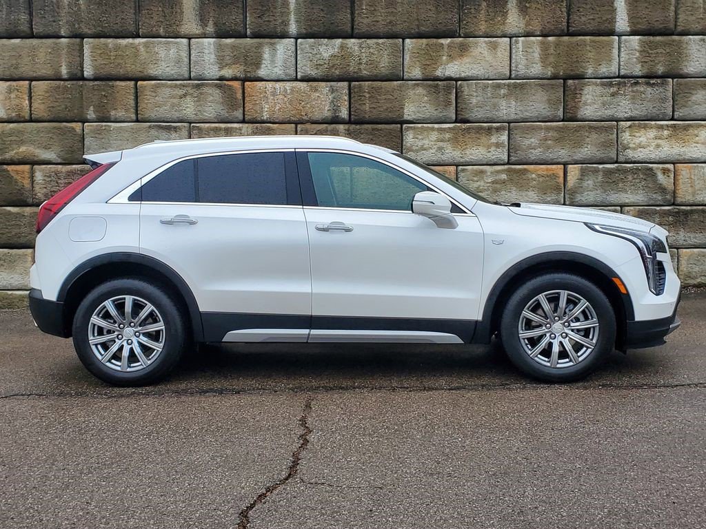 Certified 2023 Cadillac XT4 Premium Luxury w/ Cold Weather Package image 6