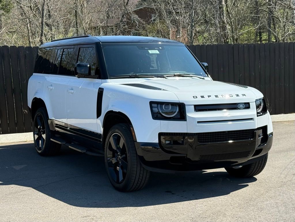 New 2026 Land Rover Defender 130 X-Dynamic SE image 7