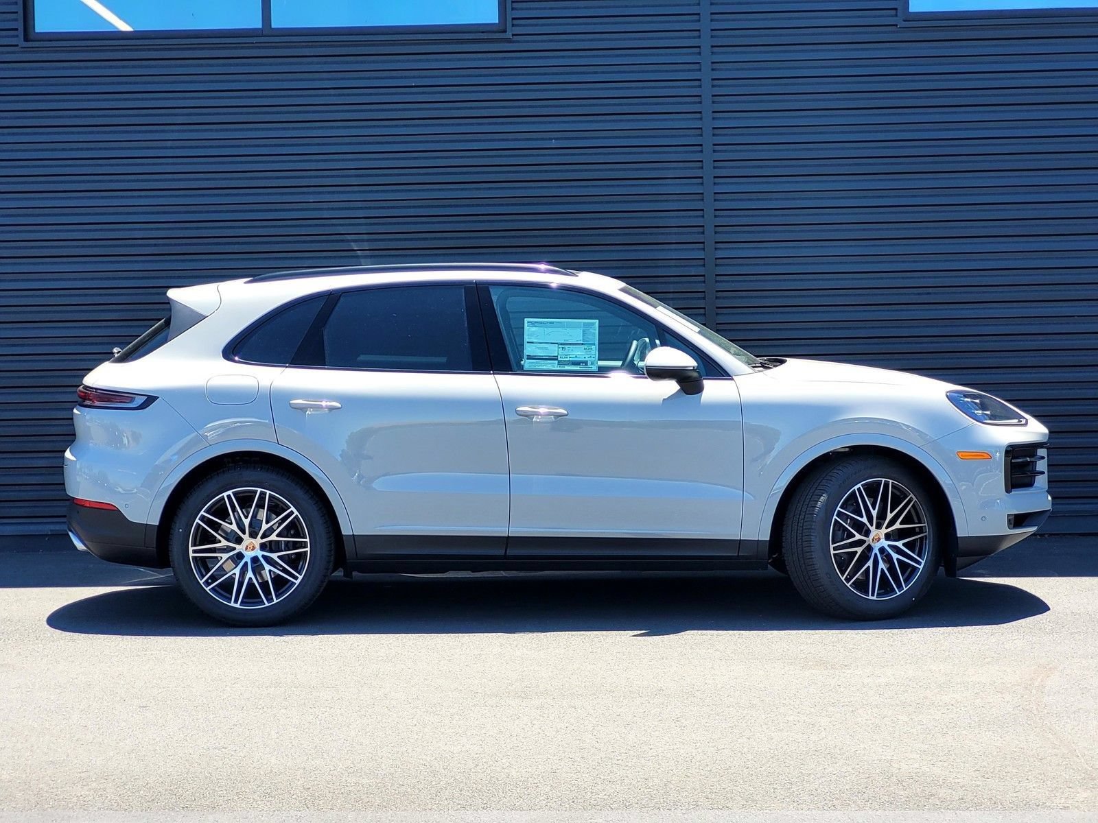 New 2026 Porsche Cayenne AWD/4WD image 9