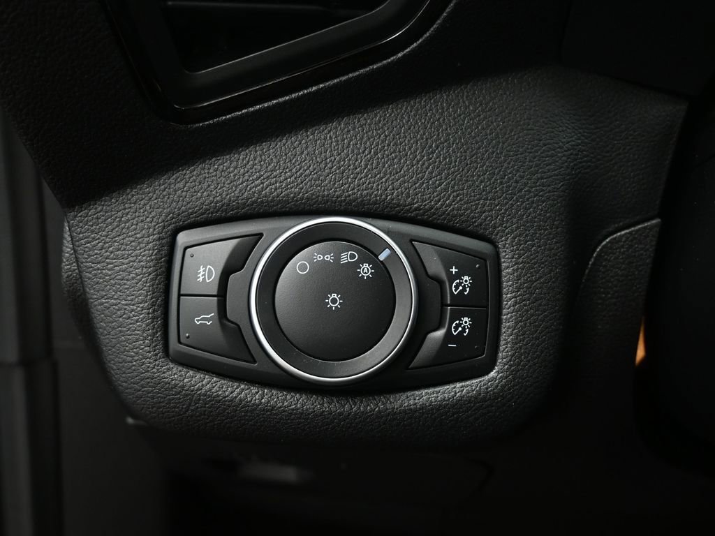 Certified 2018 Ford Escape SEL image 12