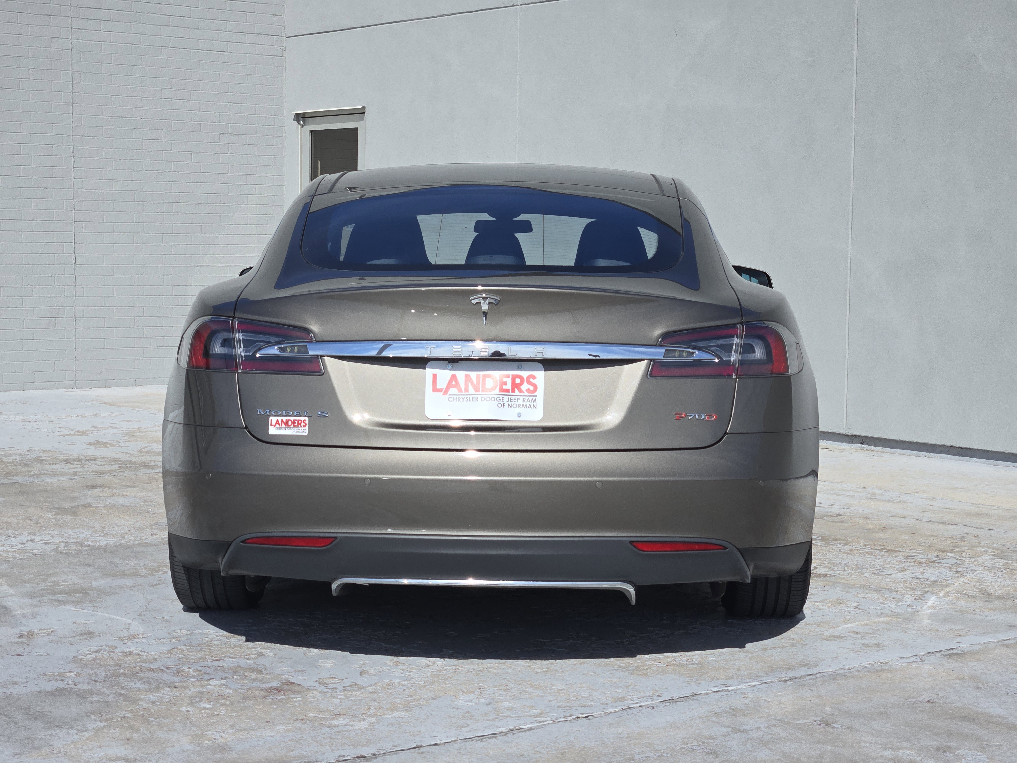 Used 2016 Tesla Model S 70 image 5